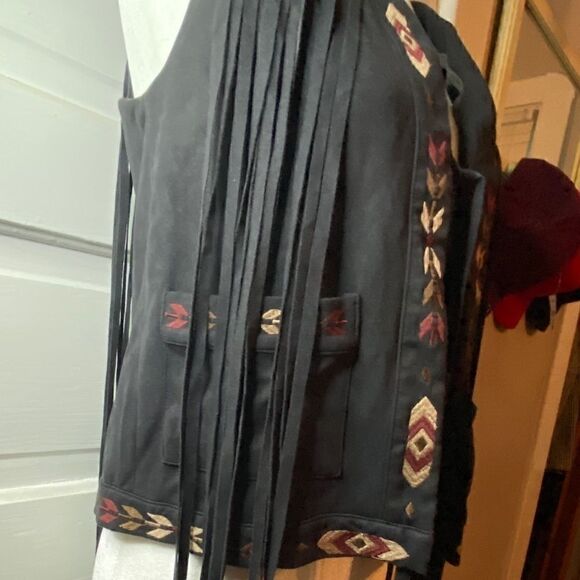 NWTs Romeo + Juliet Couture Fringe Hippie Boho Embroidered Vest Size Small - Picture 5 of 11